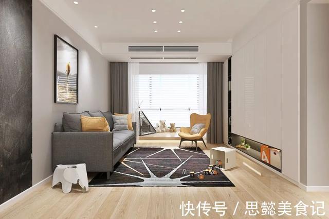 空间感|客厅与阳台之间的窗帘，挂在哪更合适？靠客厅或靠阳台，别搞错了