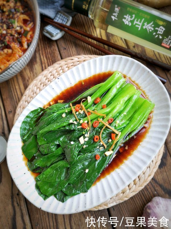 白灼菜心时，记得加点它，菜心翠绿鲜嫩，清脆爽口