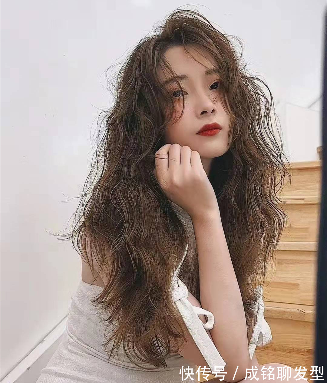 小姐姐 今年最火的三种烫发,巴西卷、法式卷和羊毛,也是容易翻车的发型