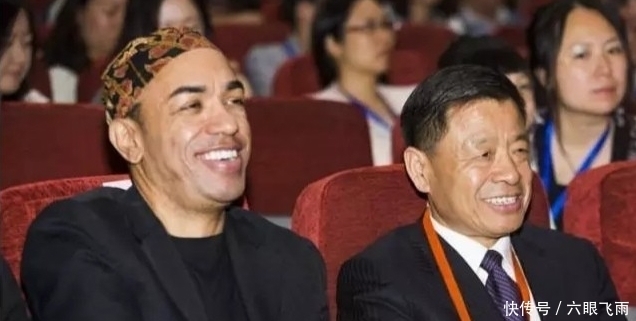 学习|奥巴马的亲弟弟,不靠哥哥在中国开烧烤店,还娶了一个中国老婆