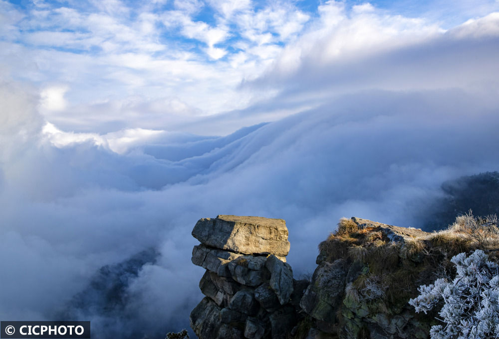 庐山|江西九江：庐山现瀑布云和雾凇景观