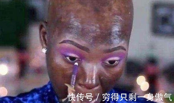 妹子 黑人妹子化妆竟用掉5瓶粉底液，看到结果后美呆了