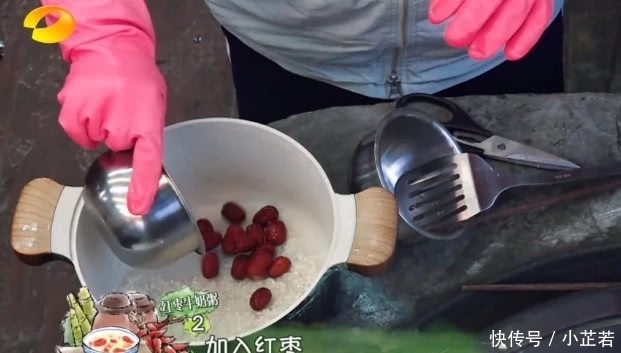 黃磊 還記得黃磊自制的牛奶粥嗎,粉絲模仿后卻差評(píng):根本喝不下去?