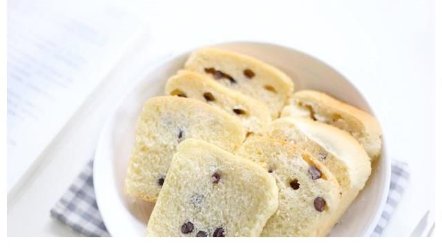 高筋面粉|无需高筋面粉，不用二次发酵，依旧能做出柔软可口的面包，试试吧