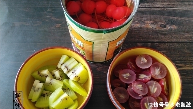  幼儿园的侄女生日，抬举姑姑给做生日蛋糕，结果受全班小朋友欢迎