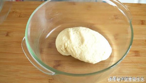 玉米油|想吃葱香烧饼不用买,教你在家自己做,外酥里软,咬一口直掉渣