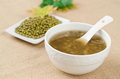 和矿物质|常喝绿豆汤对身体有什么好处怎么煮绿豆汤才能不变色