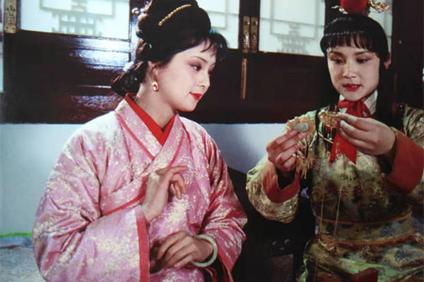 优伶@荣公暮年养静之所:宝钗住的梨香院,一道通外的门,动了百年根基