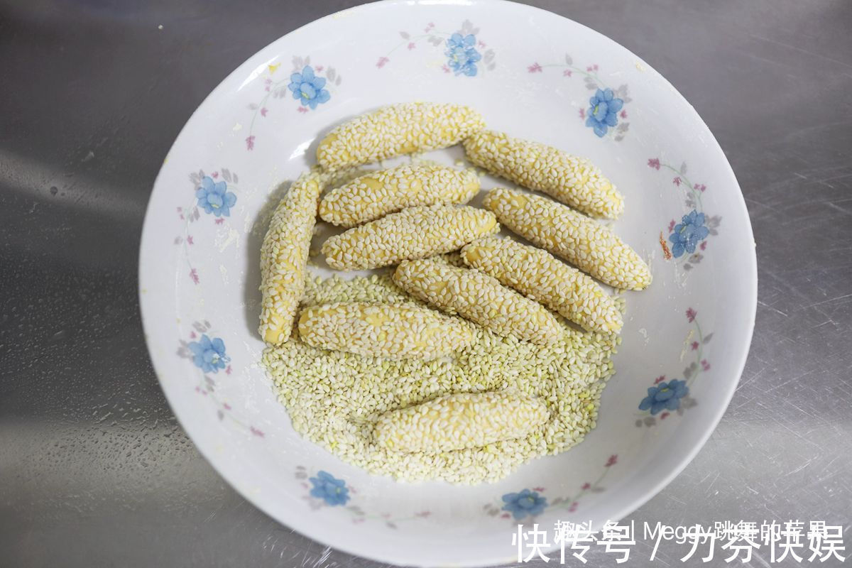 面团|用南瓜糯米做的3款小吃,还没出锅就流口水了,连老妈都没忍住