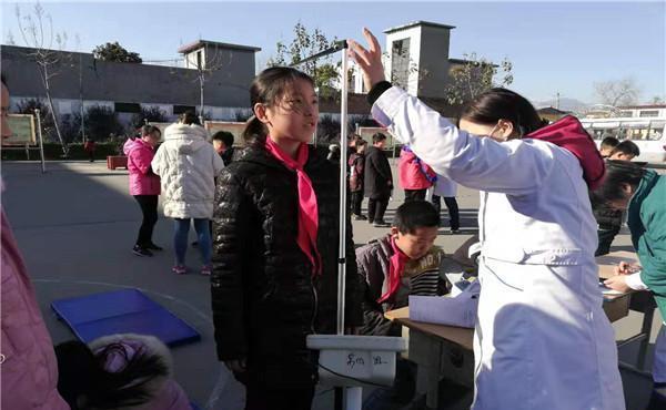 胜过|想要孩子长得高,“天然增高剂”要多吃,补钙胜过牛奶和骨汤