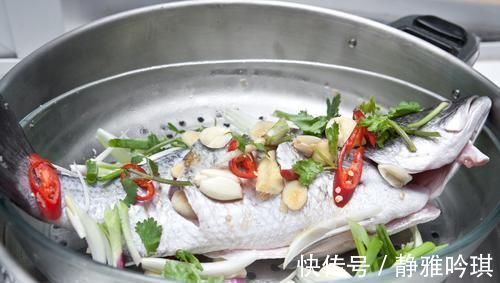 腌制|做清蒸鱼,别再用料酒去腥了,改用它,肉又鲜又嫩,没一点腥味