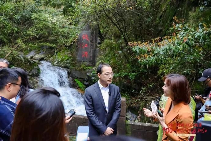 浙江农家乐老板把店搬离景区，一年营业额超百万！