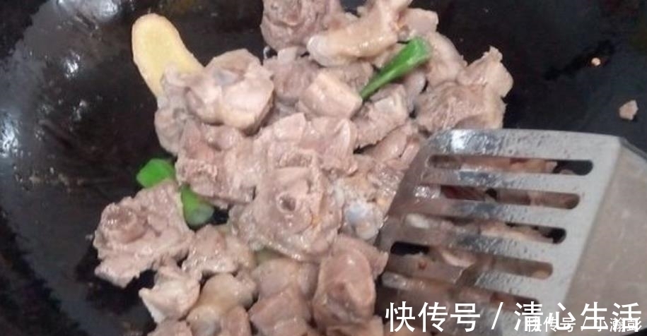 天冷，吃牛羊肉不如多吃这肉，10多块钱1斤，温和滋补，味道香