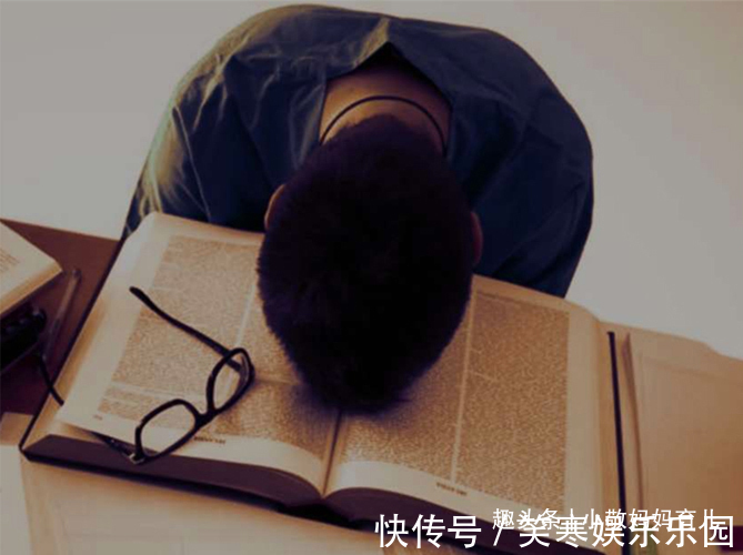 名牌大学|“妈妈,我太困了,就睡一分钟”,话音刚落,孩子的心跳就停止了