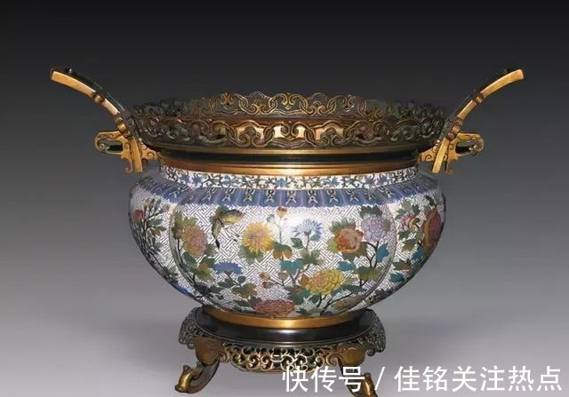 卡地亚!民国的这些名媛真的太有气质啦,尤其是佩戴珠宝的时候!