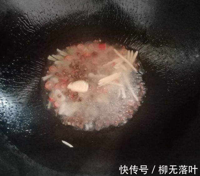 小米辣|腌脆黄瓜，清脆可口，开胃下饭！