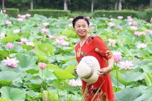 这句话#家长提议将《荷塘月色》移出教材,只因为8个字,不适合学生学习