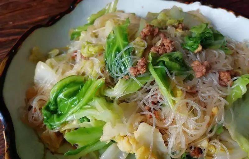 包菜焯水|包菜换种做法,比手撕包菜还香,又香又下饭!美味可口,非常美味