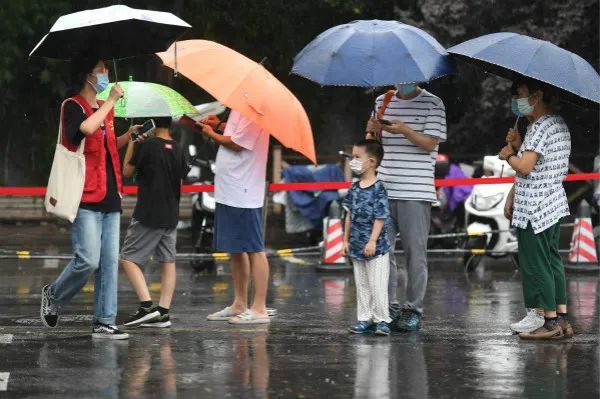 风险|中高风险地区50+！传播链已超200人，涉及7省16市