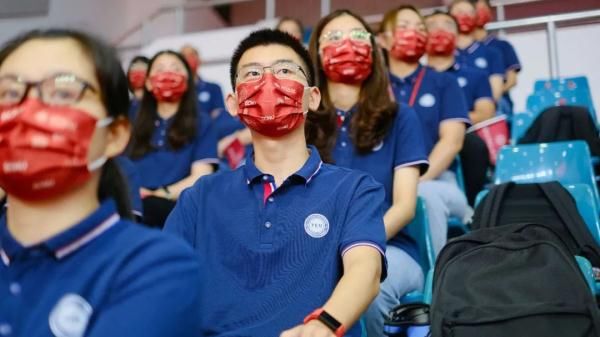 钱旭红院士|华东师大校长钱旭红院士开学典礼致辞：风雨兼程，未来无限