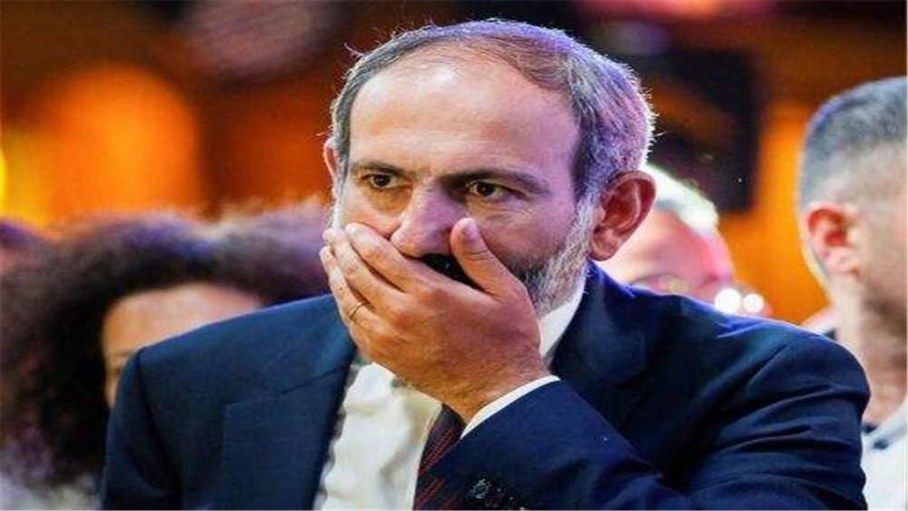 和帕希尼扬|亚美尼亚拒绝投降！鹰派军官发动兵变，帕希尼扬遭遇暗杀众叛亲离