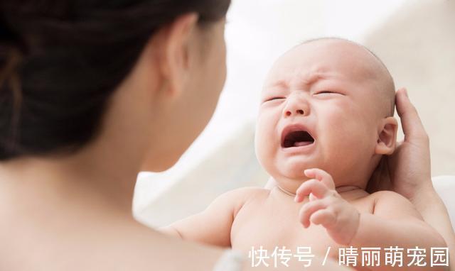 父母亲|孩子一离开大人就哭,小孩有分离情绪,是因还不懂“客体永恒性”