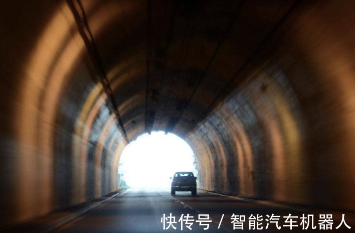自动驾驶|汽车机器人如何看清世界?集度智能驾驶需要多少摄像头?