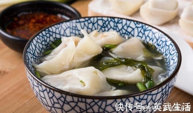 天冷，孩子就爱这早餐，一顿能吃20个，喷香美味，上学倍儿精神