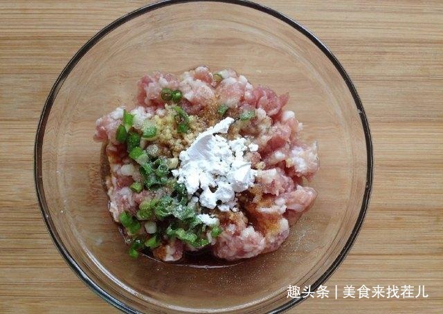 想要茄盒炸得更酥脆,前后2点要把握,外酥里嫩才够味