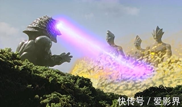破坏|迪迦奥特曼：金字塔出现的时候，为何只有两只怪兽前去搞破坏？
