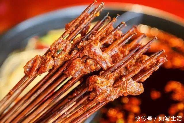 中老年人|比油盐还伤血管,世卫组织已呼吁停止食用,高血压人群尽量少碰