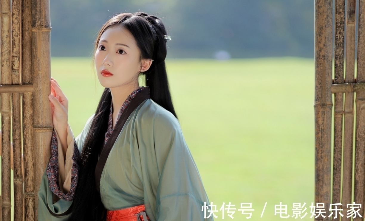 萱草&诗·十首丨梦有归期重见日,犹将夜曲拟长歌