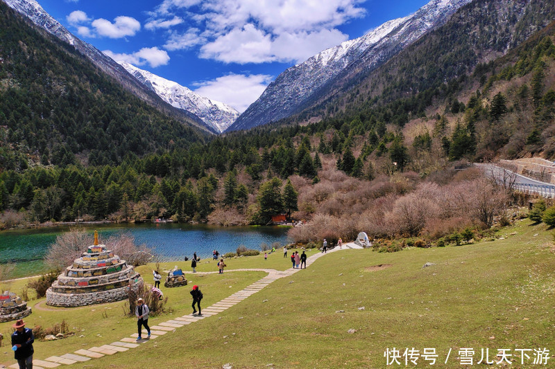 景区|川西最大高山湖泊，成都3小时刹拢