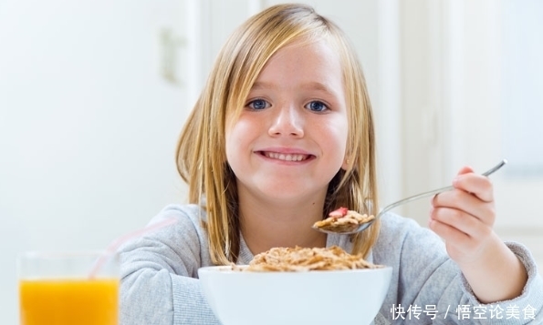 咸菜|张文宏提出儿童吃早餐“两不原则”,妈妈别糊弄,助力孩子长高个