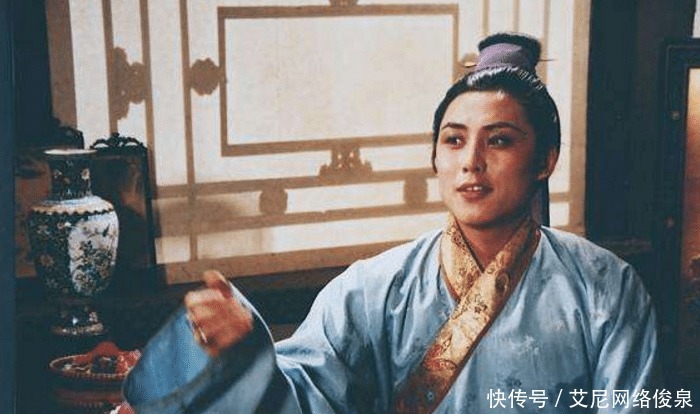 红楼梦|红楼梦中大胆的姑娘之一,宴会上拉宝玉到一边,没想到被宝玉拒绝