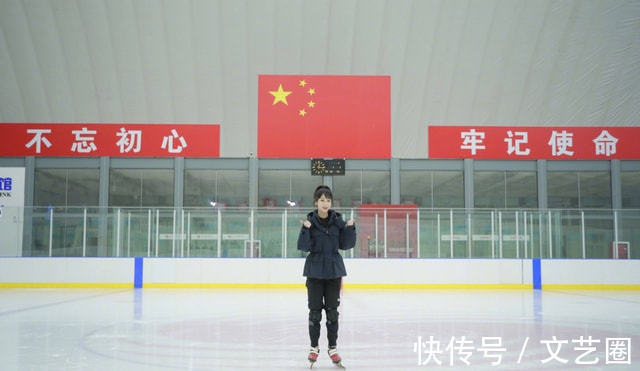 李坚柔|杨紫为冬奥助力，跟随奥运冠军李坚柔学习速滑，多次摔倒仍不放弃