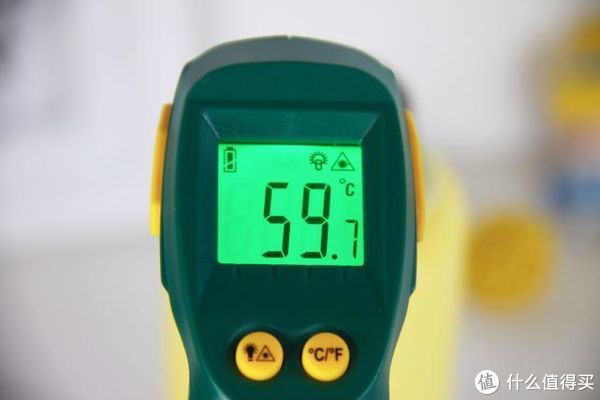 大宇彩虹杯,让你更从容地喝上干净的热水