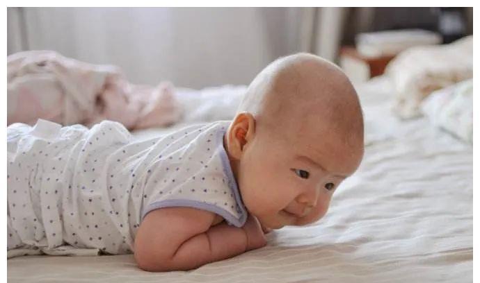 发育|6个月内宝宝,不会做这几个动作,可能是发育迟缓