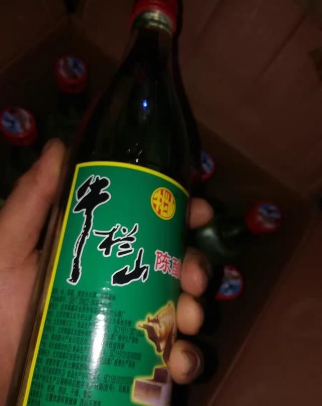 粮食|适合农民工喝的4款口粮酒，价格低不是唯一优点，粮食酿是重点