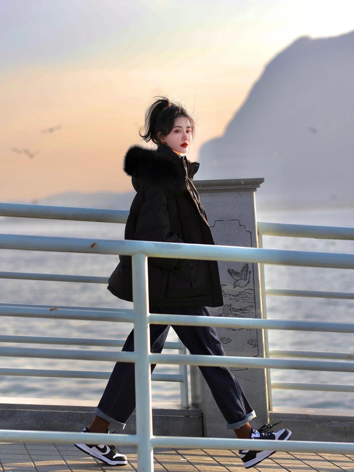 小姐姐|天冷了羽绒服不要多买,有这几款就够了,搭配裤子、半身裙都洋气