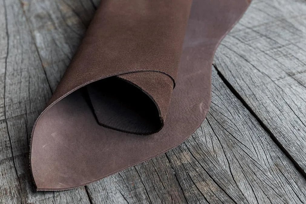 c.f.stead 为什么钟情麂皮鞋的进阶玩家，都会认准这家英国皮革厂？