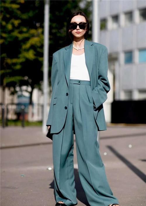 “腿粗腿短”的女生如何选裤型？一盖、二露、三拉长，一定要收藏