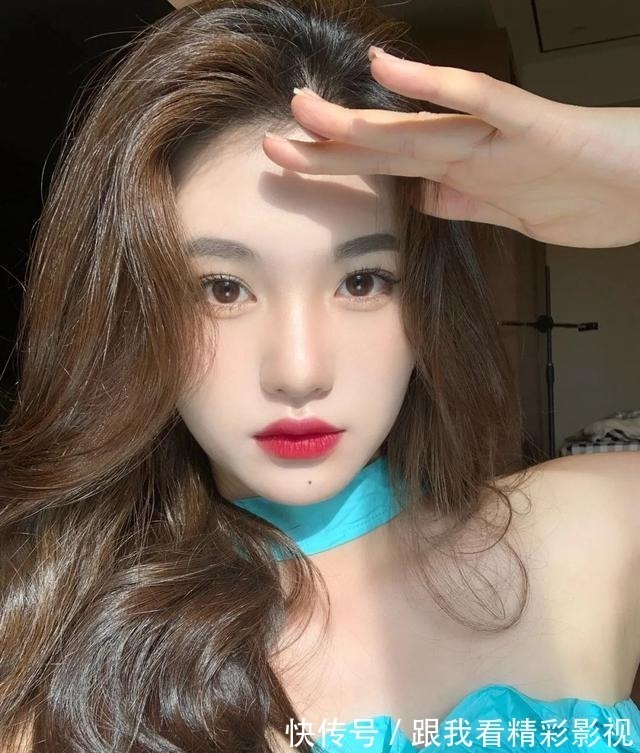黄皮 直男眼中女生涂口红VS不涂口红，差距也太大了……！