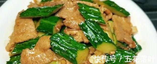 下饭|今天美食，肉炒黄瓜，清脆爽口，黄瓜炒肉是绝配，即营养又下饭！