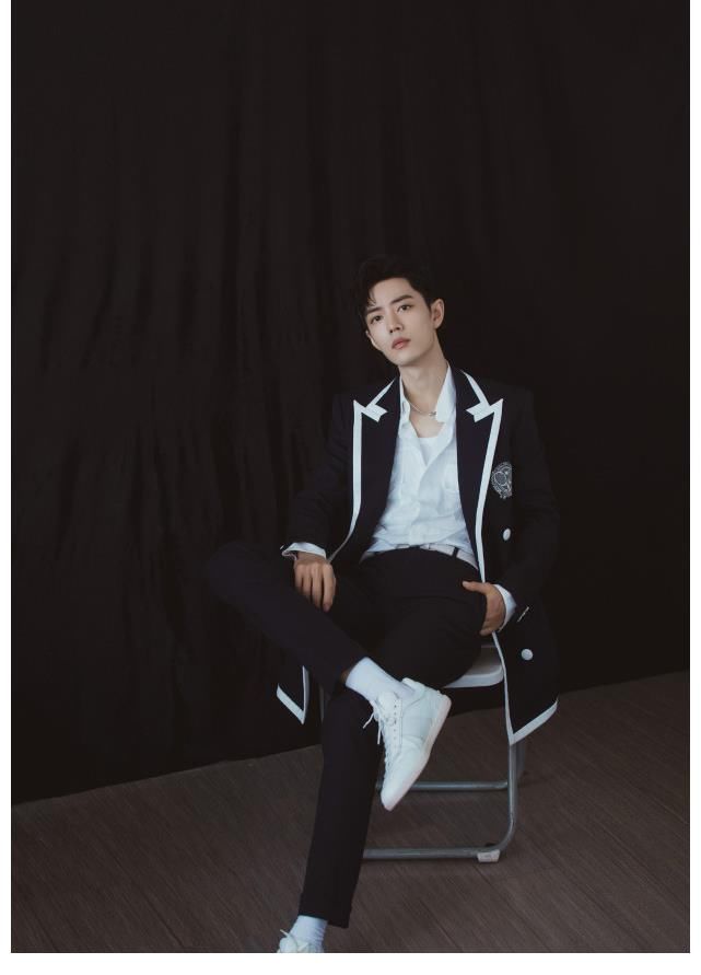 太水？肖战艺人人气指数榜被曝排名下滑，详细数据力压前位引热议