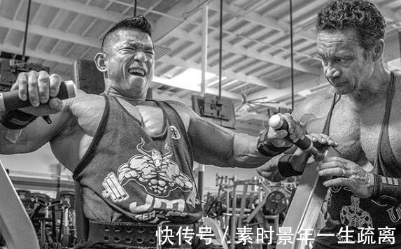 个子|个子小不影响肌肉增长,1.68身高180斤,背肌练到起球