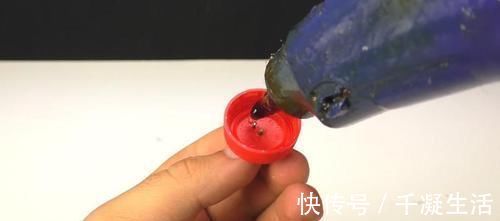 塑料瓶盖别扔了, 简单改造一下, 放在家里有大用处, 看完赶紧试试