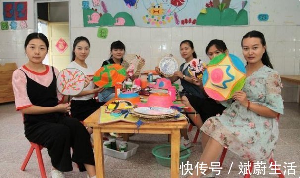 孩子|宝妈“突袭”幼儿园,看到午餐后直接选择转学,家长:就吃这?