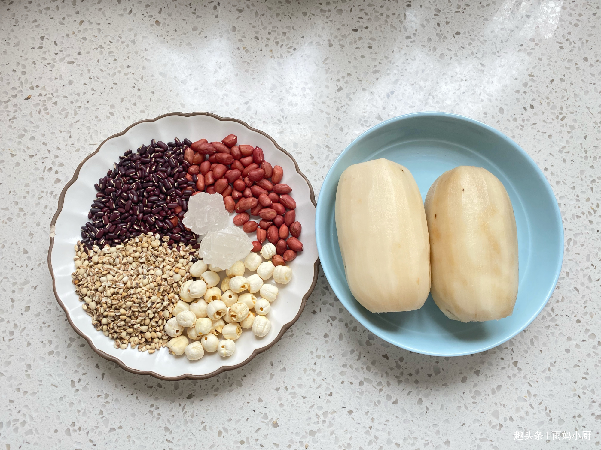 一口气|莲藕别只会凉拌了,用来煮汤脆嫩香甜,一口气喝两碗过瘾