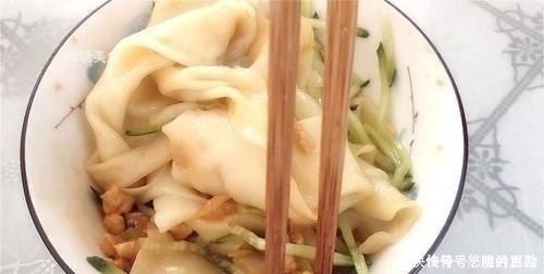 做法|吃了30年面食,只服这传统做法,简单好吃又解馋,给肉都不会换
